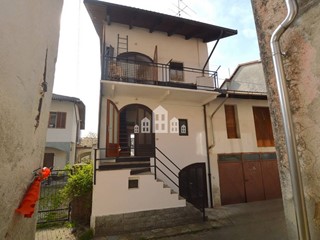 Casa Indipendente in Vendita a Rueglio, 39'000€, 50 m²