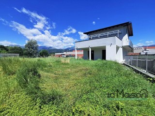 Casa Semi Indipendente in Vendita a Pavone Canavese, 200'000€, 240 m²