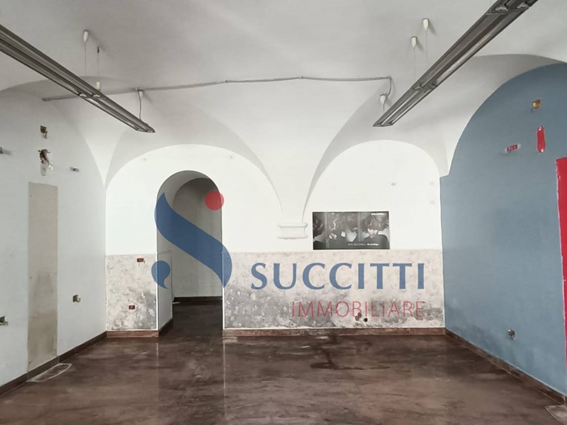 Immobile commerciale in Affitto a Teramo, 500&euro;, 40 m²