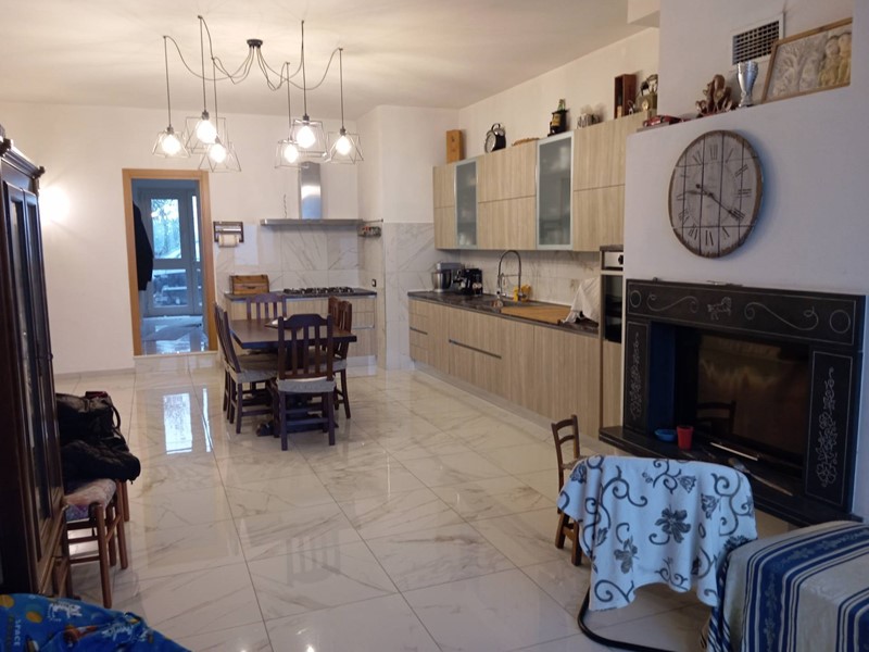 Casa Indipendente in Vendita a San Miniato, 405'000€, 350 m²