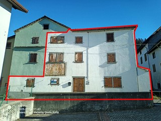 Casa Indipendente in Vendita a Ovaro, 75'000€, 160 m²