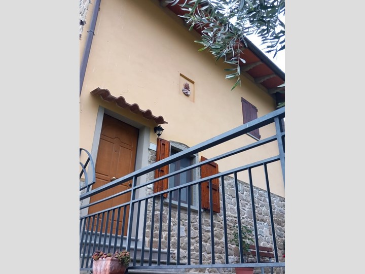 Trilocale in Vendita a Pratovecchio Stia, 109'000€, 63 m²