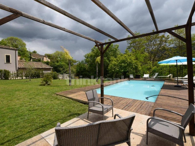 Villa in Vendita a Ragusa, 329'000&euro;, 230 m²