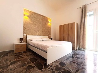 Casa Indipendente in Vendita a Alezio, 195'000€, 200 m²