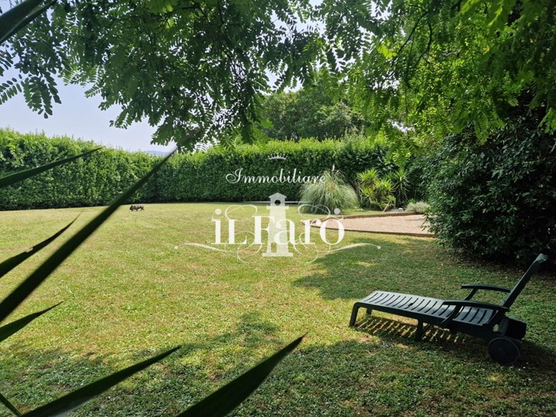 Casa Semi Indipendente in Vendita a Campi Bisenzio, 550'000€, 160 m²