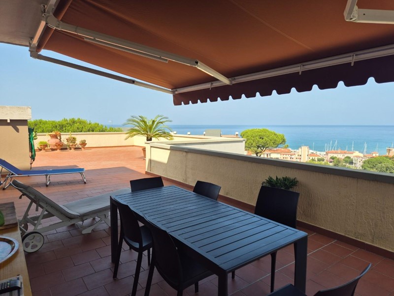 Trilocale in Affitto a San Vincenzo, 1'000€, 75 m², arredato