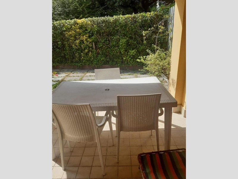 Villetta a schiera in Vendita a Montignoso, zona Cinquale, 580'000€, 110 m², arredato