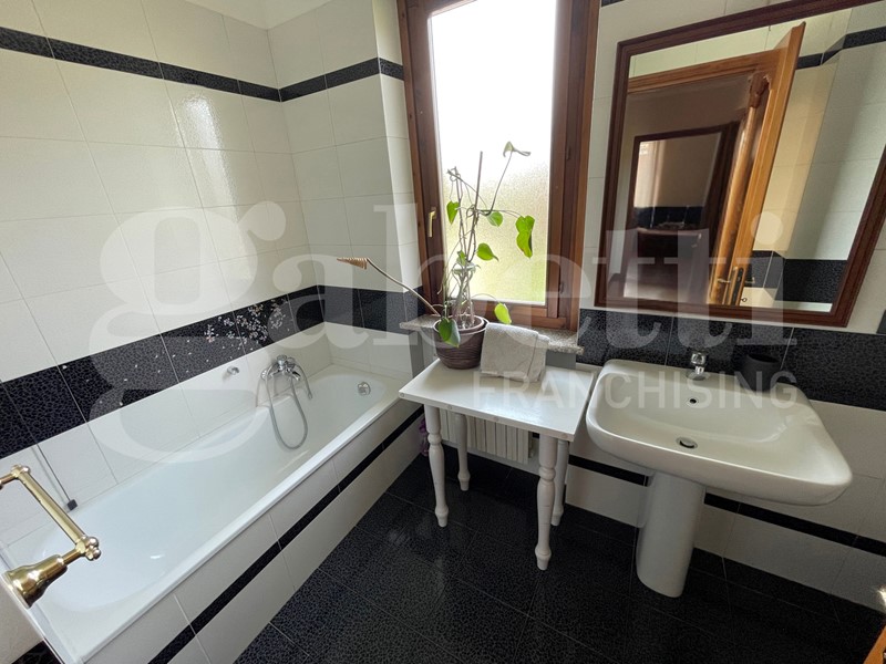 Appartamento in Vendita a Rivalta di Torino, 295'000€, 210 m²