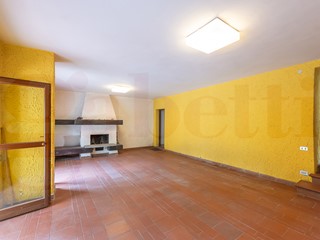 Villa in Vendita a Castiglione Torinese, 250'000€, 213 m²