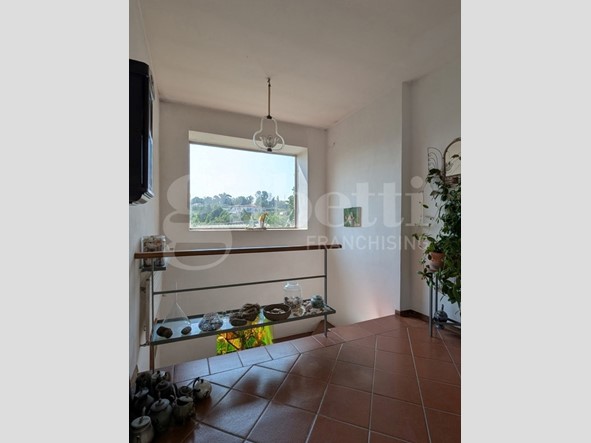 Villa bifamiliare in Vendita a Bacoli, 780'000€, 260 m²