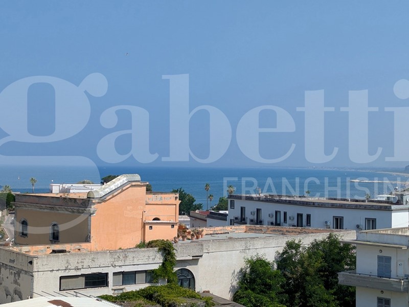 Trilocale in Vendita a Monte di Procida, 199'000€, 90 m²
