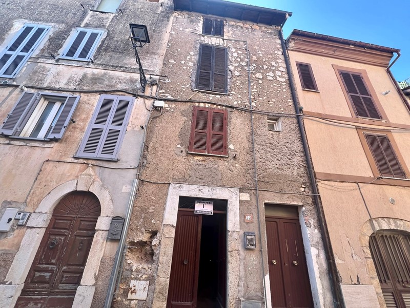 Bilocale in Vendita a Acuto, 14'000€, 35 m²