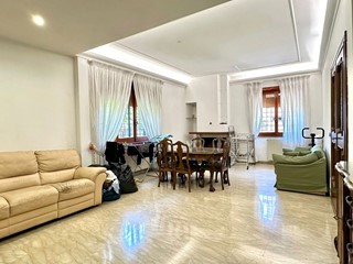 Quadrilocale in Affitto a Roma, 325€, 120 m², arredato