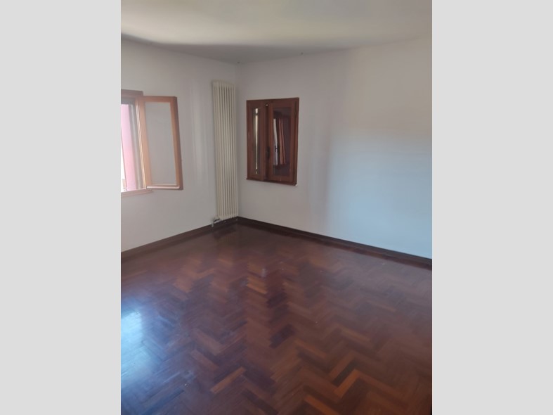Appartamento in Vendita a Adria, 80'000€, 116 m²