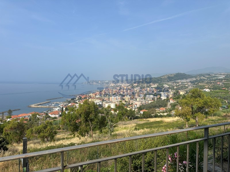 Bilocale in Vendita a Santo Stefano al Mare, 103'000€, 40 m²