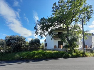 Villetta a schiera in Vendita a Lanciano, zona Villa Andreoli, 110'000€, 206 m²