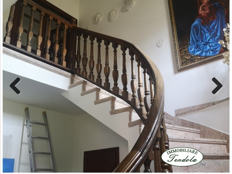 Casa Semi Indipendente in Vendita a Castelnuovo Magra, 295'000€, 206 m²