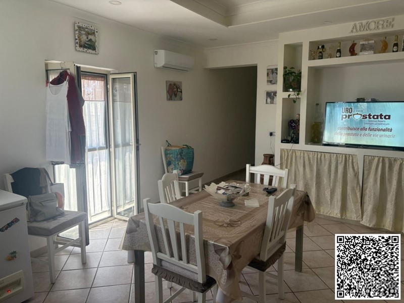 Bilocale in Vendita a Napoli, 78'000€, 86 m²