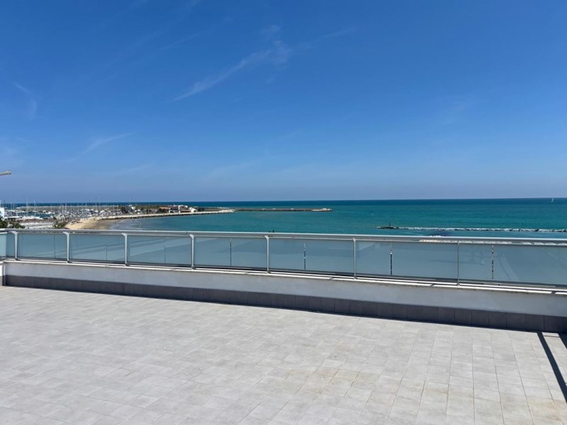 Appartamento in Vendita a Pescara, 1'000'000€, 210 m²