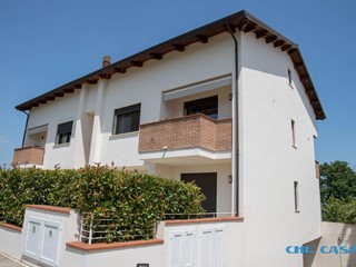 Quadrilocale in Vendita a Saludecio, 178'000&euro;, 86 m²