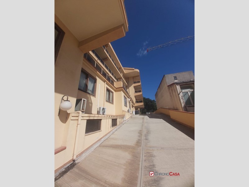 Box in Vendita a Messina, 60'000€, 85 m²