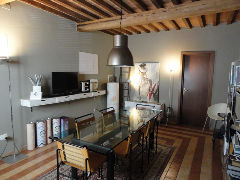 Ufficio in Affitto a Ponsacco, 350€, 40 m²