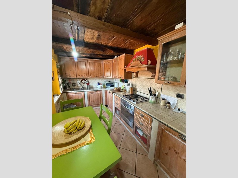 Casa Indipendente in Vendita a Massa, zona Altagnana, 148'000&euro;, 110 m², arredato