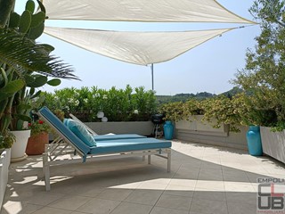 Attico in Vendita a Capraia e Limite, zona Limite, 355'000€, 100 m², con Box