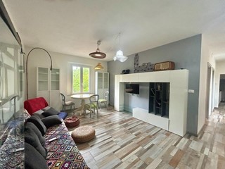 Appartamento in Vendita a Siena, zona Ruffolo, 290'000&euro;, 113 m²