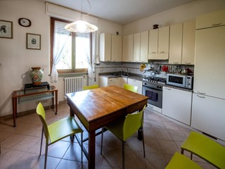 Appartamento in Vendita a Siena, 280'000&euro;, 114 m², con Box