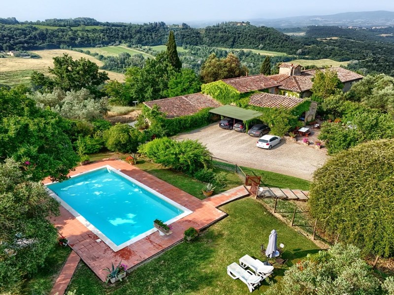 Casale in Vendita a Barberino Tavarnelle, zona Barberino Val D'elsa, 1'950'000€, 900 m², arredato