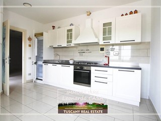 Quadrilocale in Vendita a Lamporecchio, 135'000€, 100 m², arredato