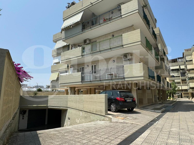 Box in Vendita a Bari, 28'000€, 39 m²