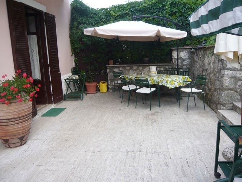 Villa in Vendita a Tagliacozzo, 315'000€, 200 m²