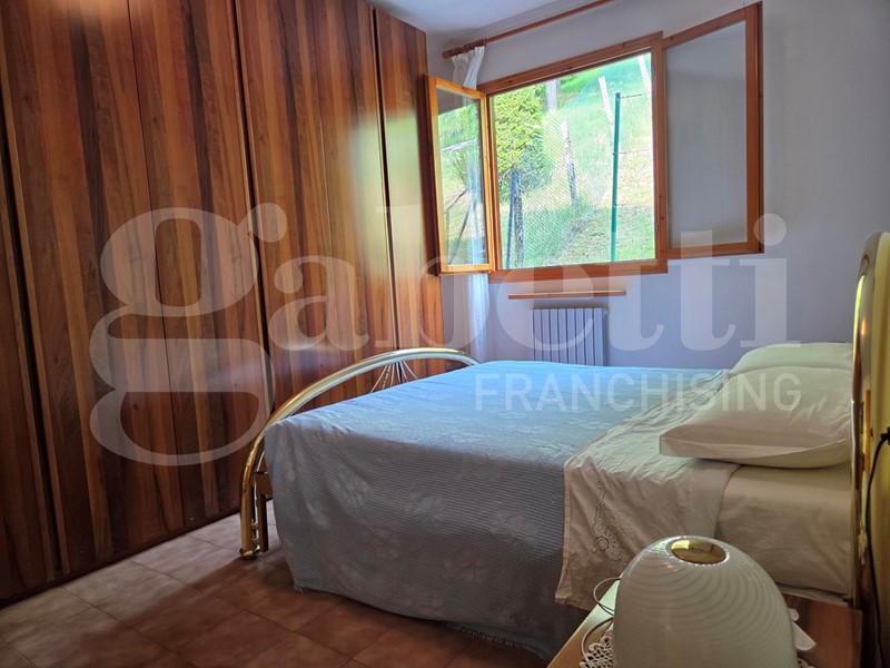 Villa bifamiliare in Vendita a Pianoro, 370'000€, 200 m²