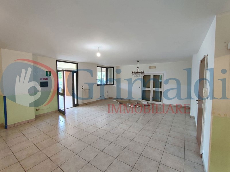 Ufficio in Vendita a Perugia, 98'000€, 91 m²