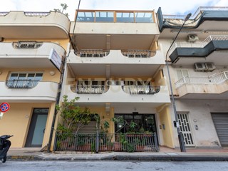 Casa Indipendente in Vendita a Sant'Alessio Siculo, 1'700'000€, 800 m², arredato, con Box