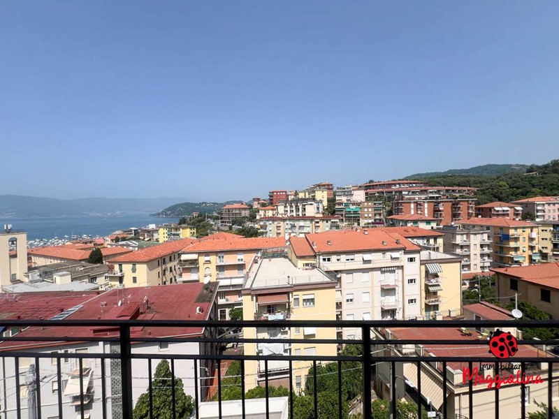 Quadrilocale in Affitto a La Spezia, 1'000&euro;, 80 m², arredato