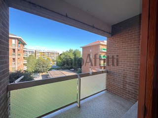 Appartamento in Affitto a Ciriè, zona Zona Ospedale, 550€, 101 m², con Box