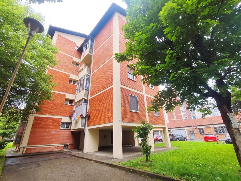 Bilocale in Vendita a Torino, 62'000€, 41 m²