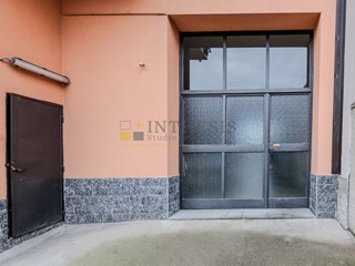 Capannone in Vendita a Sesto San Giovanni, 37'000&euro;, 58 m²