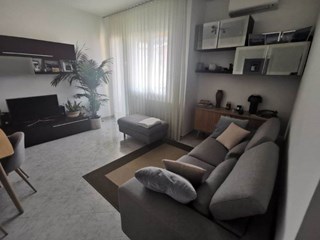 Quadrilocale in Vendita a La Spezia, zona Fabiano, 235'000€, 95 m², arredato