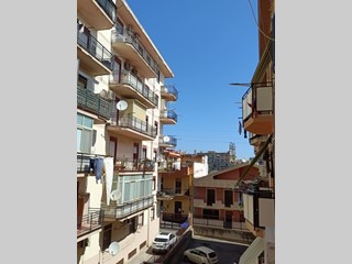 Trilocale in Vendita a Messina, 65'000€, 85 m²