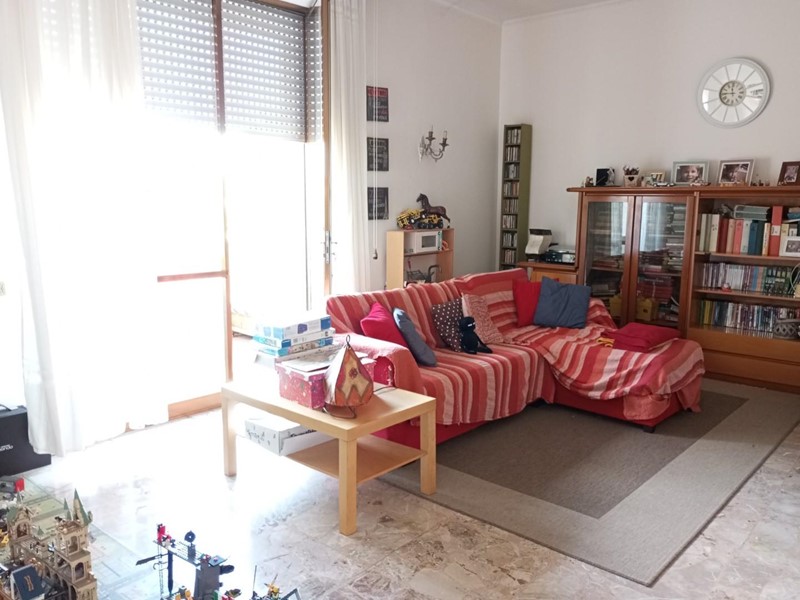 Quadrilocale in Vendita a San Miniato, zona Scala, 160'000€, 87 m², con Box