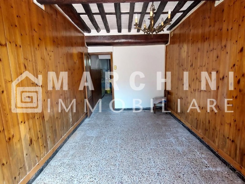 Casa Indipendente in Vendita a Capannori, zona Marlia, 49'000€, 68 m²