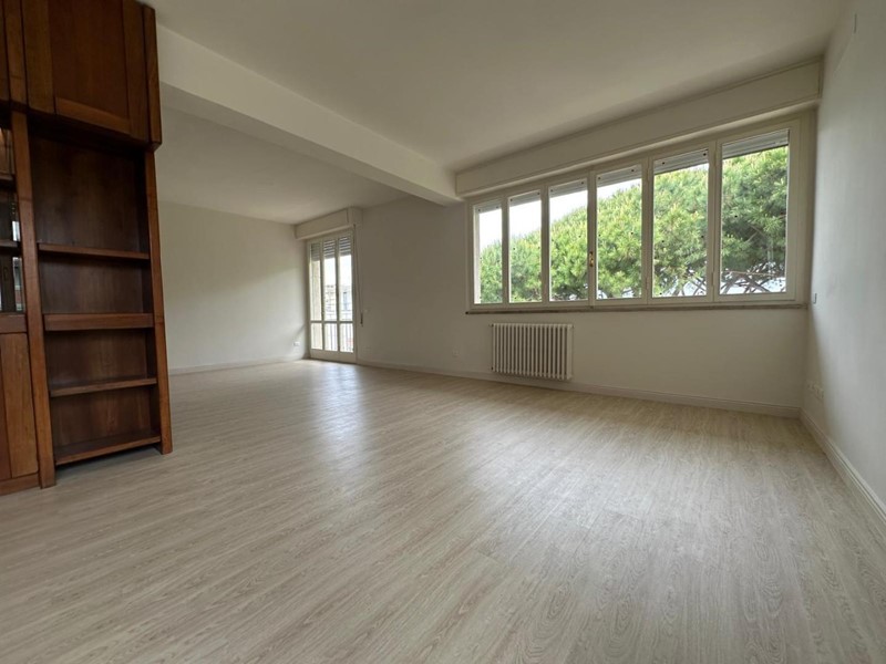 Attico in Vendita a Viareggio, 650'000€, 135 m²