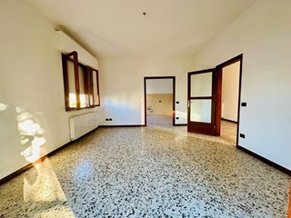 Appartamento in Vendita a Porcari, 190'000€, 134 m²