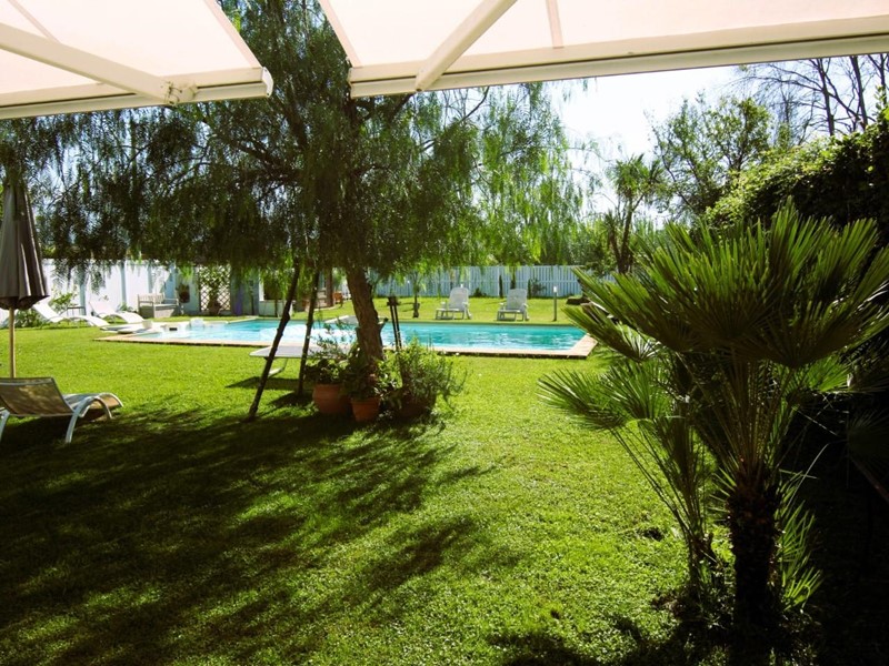 Villa in Vendita a Carrara, zona Marina di Carrara, 820'000€, 250 m², arredato