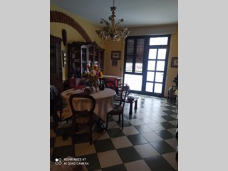 Trilocale in Vendita a Cascina, 108'000€, 80 m², arredato