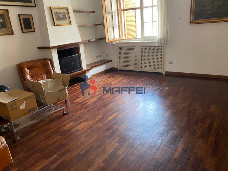 Appartamento in Vendita a Viareggio, 260'000€, 89 m², arredato